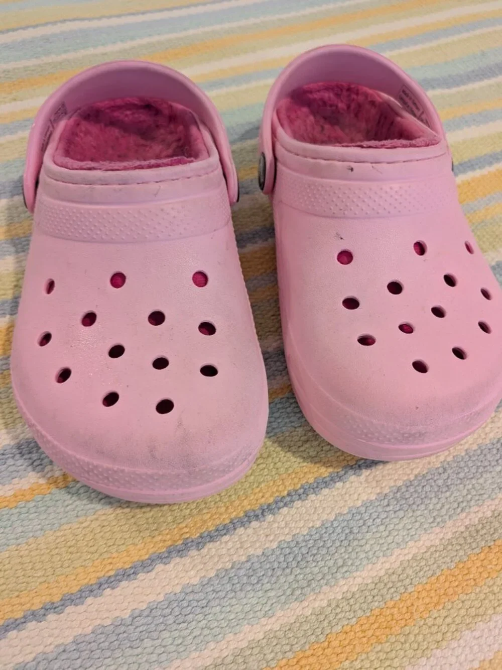 ⭐ Pink Lined Crocs size 12